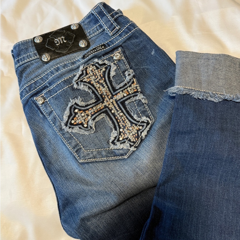 Miss Me Capri Jeans Size 30 Embellished Cross Pockets Y2K Western Cuffed